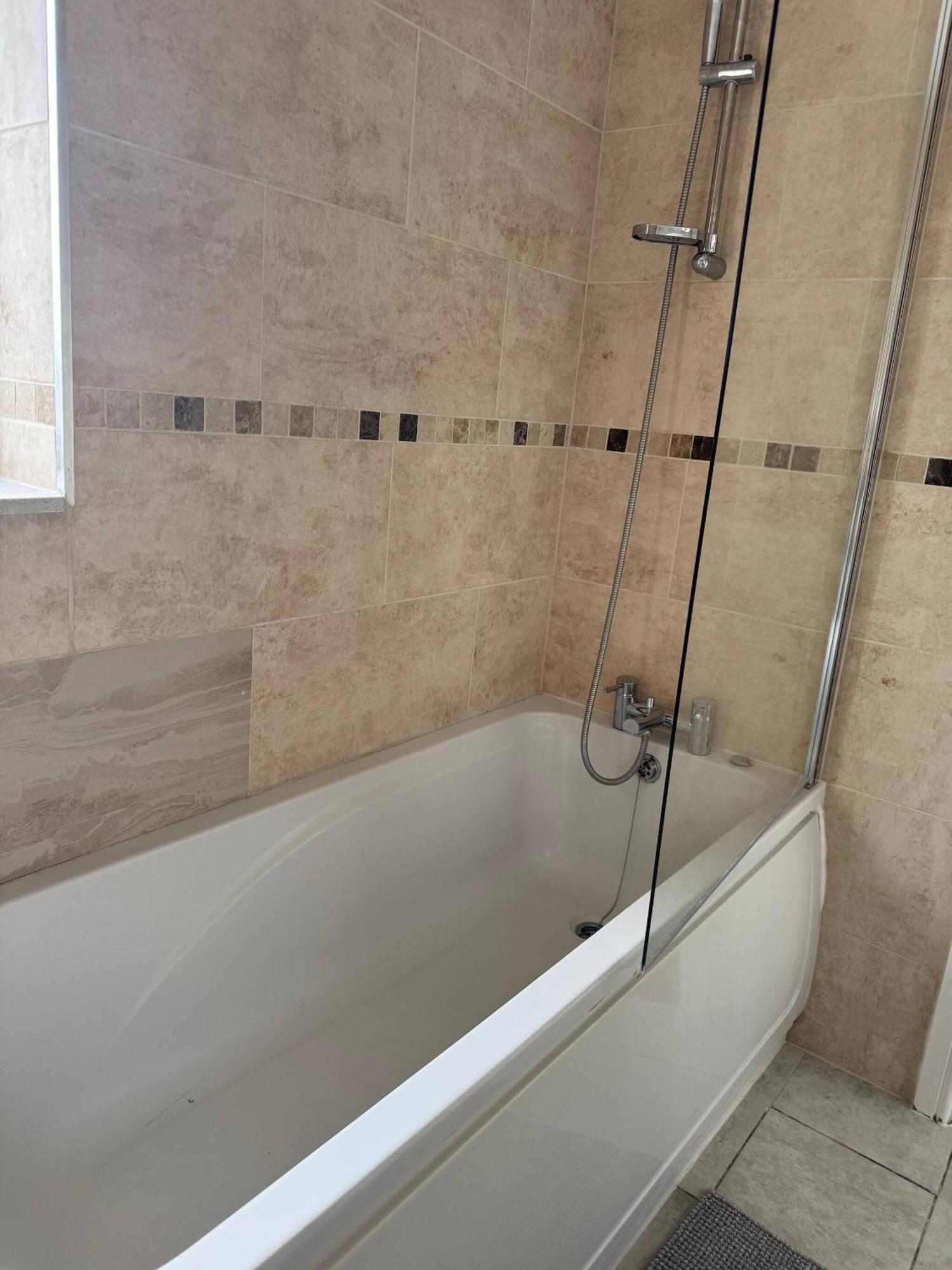 Beautiful 2 Bed Cricklewood Appartement Londres