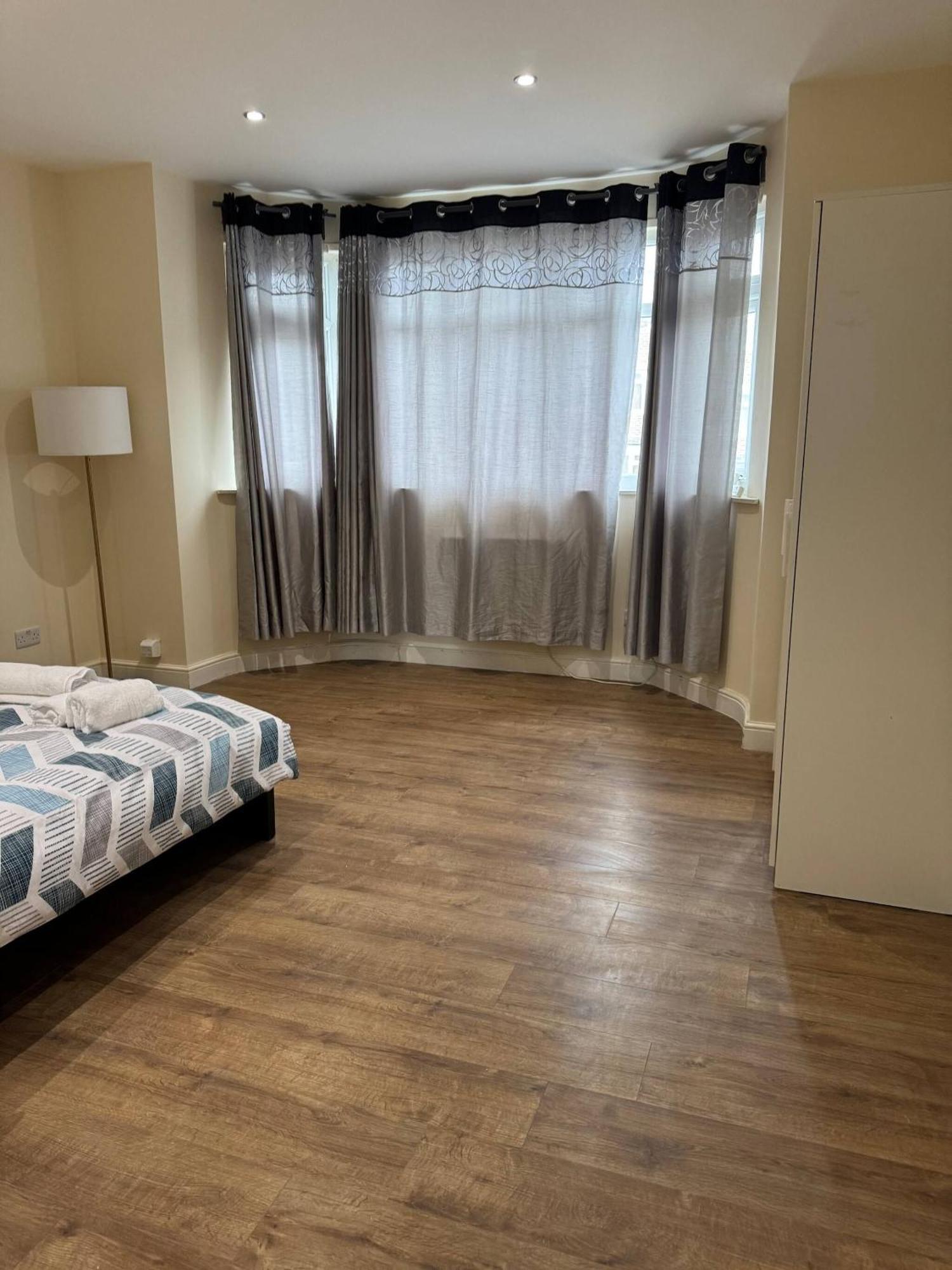 Beautiful 2 Bed Cricklewood Appartement Londres